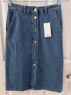 Mango Mid-Length Blue Button-Front Denim Skirt